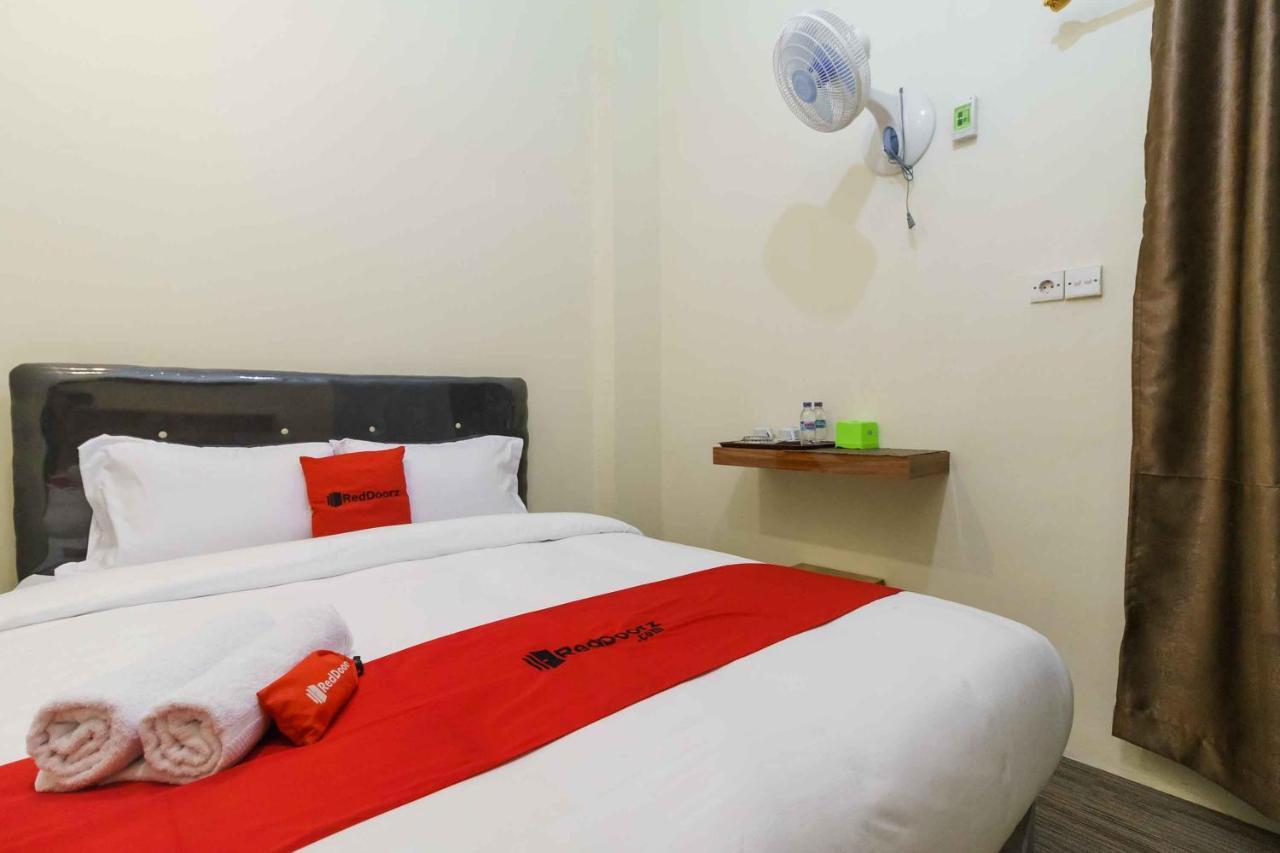 Reddoorz Syariah Near Lubang Jepang Bukittinggi Ξενοδοχείο Εξωτερικό φωτογραφία